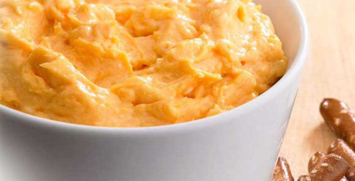Recipe Cheesy Pretzel Dip Kaukauna Spreadable Cheese